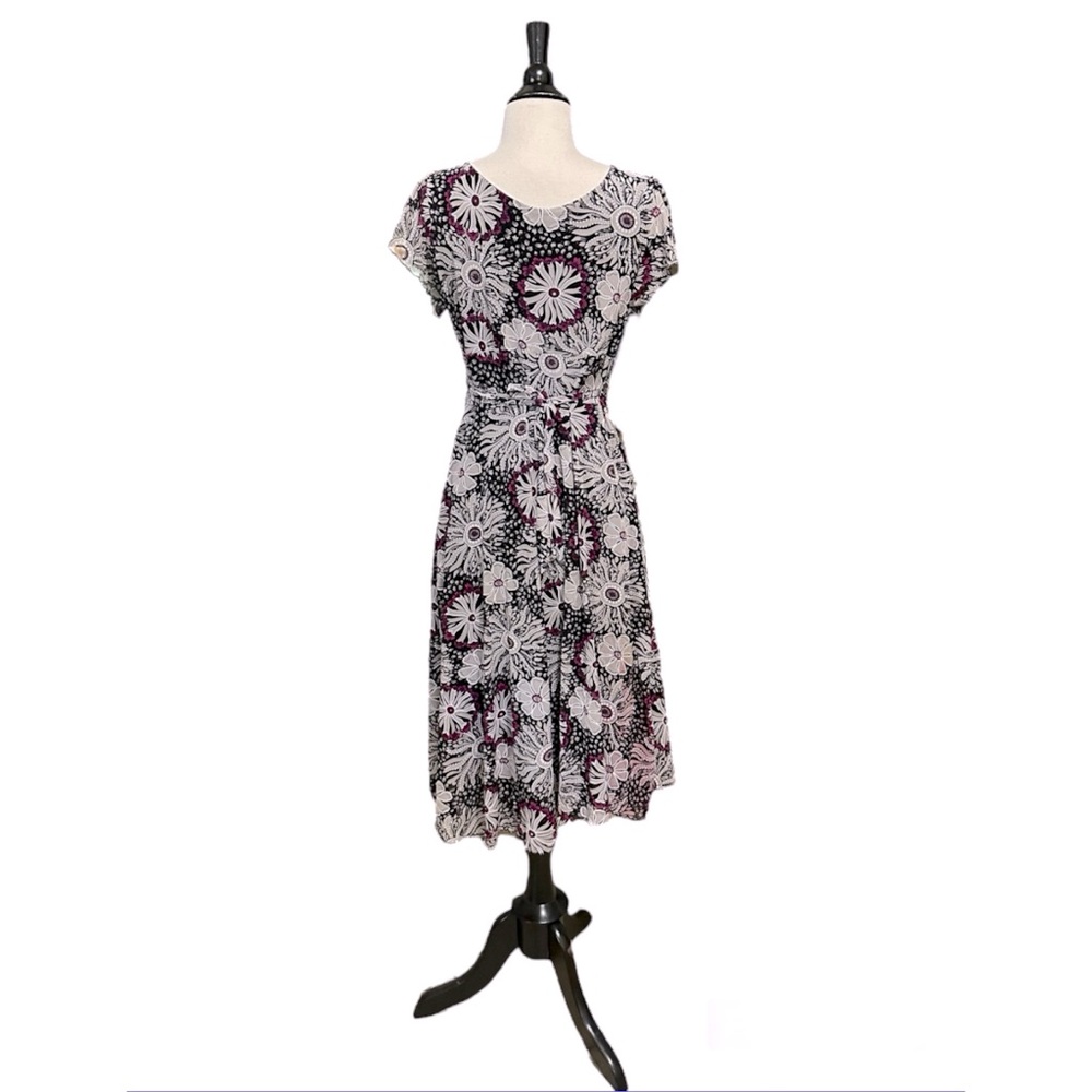 Burberry London Fit And Flare Floral Dress Size 6/8 - Picture 2 of 5